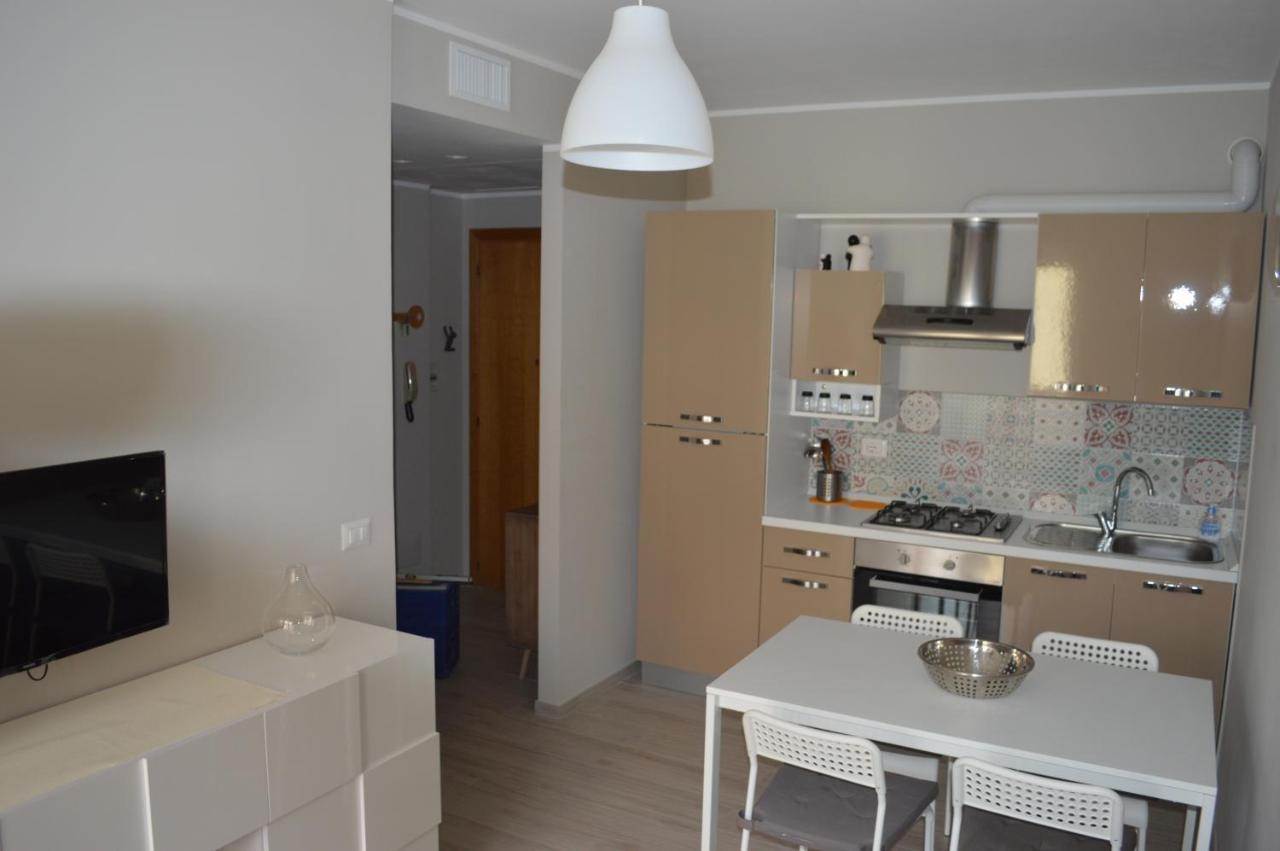 Ferienwohnung Ad Un Passo Dal Mare Porto SantʼElpidio Exterior foto