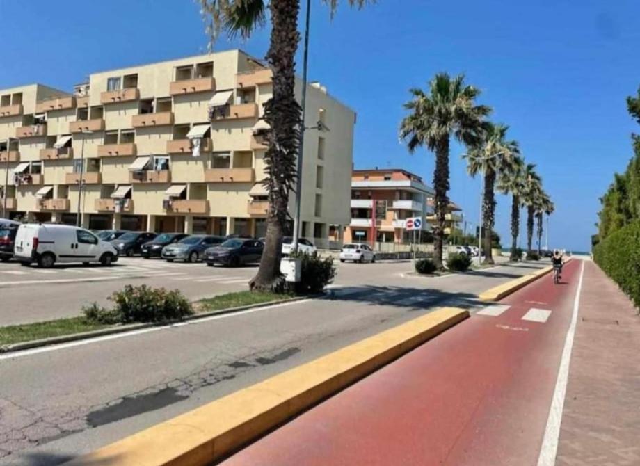 Ferienwohnung Ad Un Passo Dal Mare Porto SantʼElpidio Exterior foto