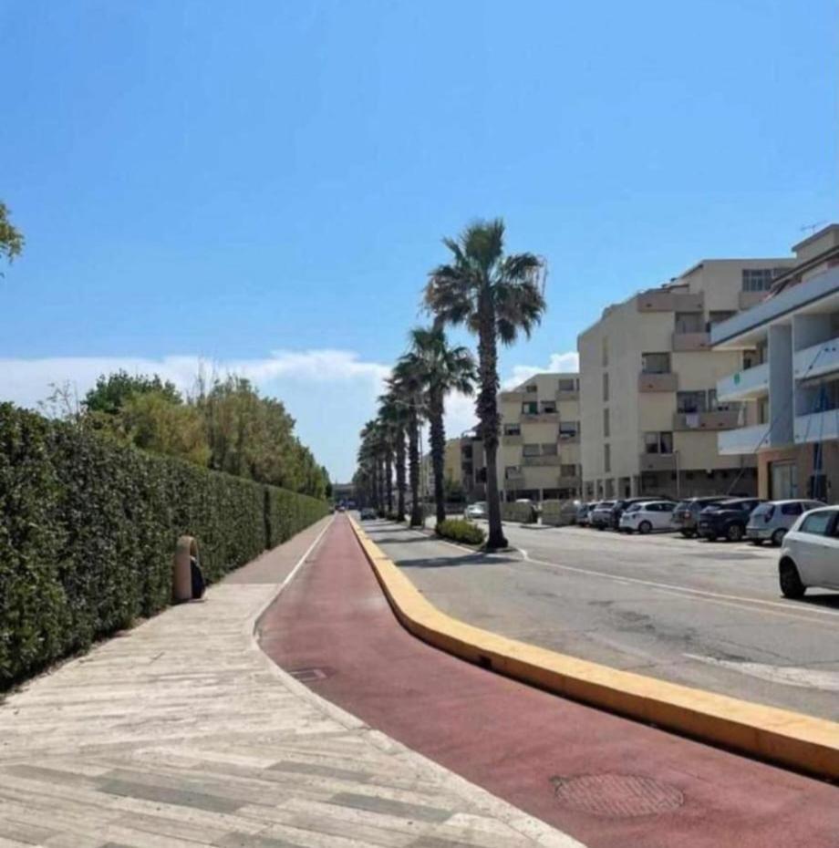 Ferienwohnung Ad Un Passo Dal Mare Porto SantʼElpidio Exterior foto